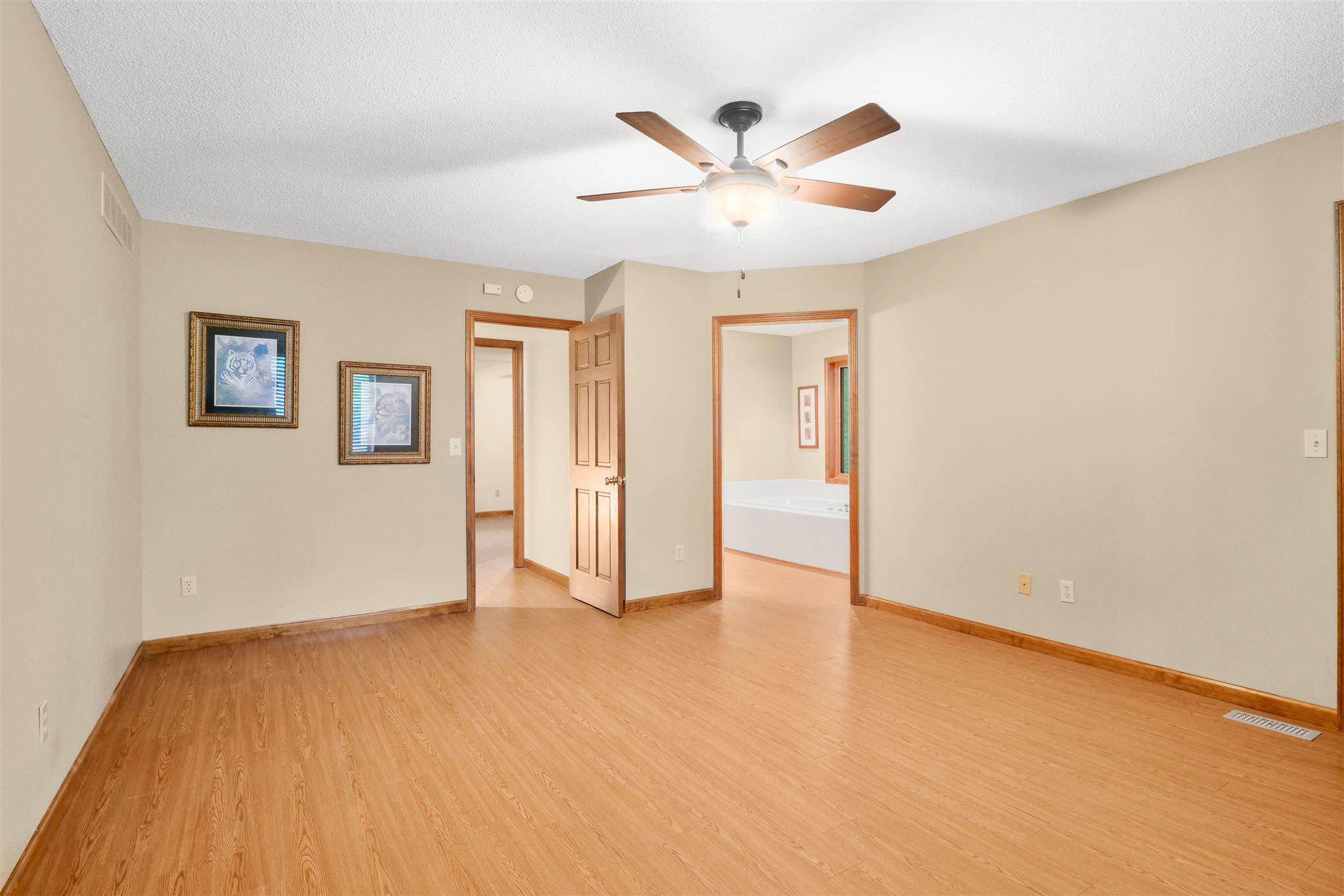 6006 Spring Pond Road Fort Wayne, IN 46845 - Photo 5 of 36