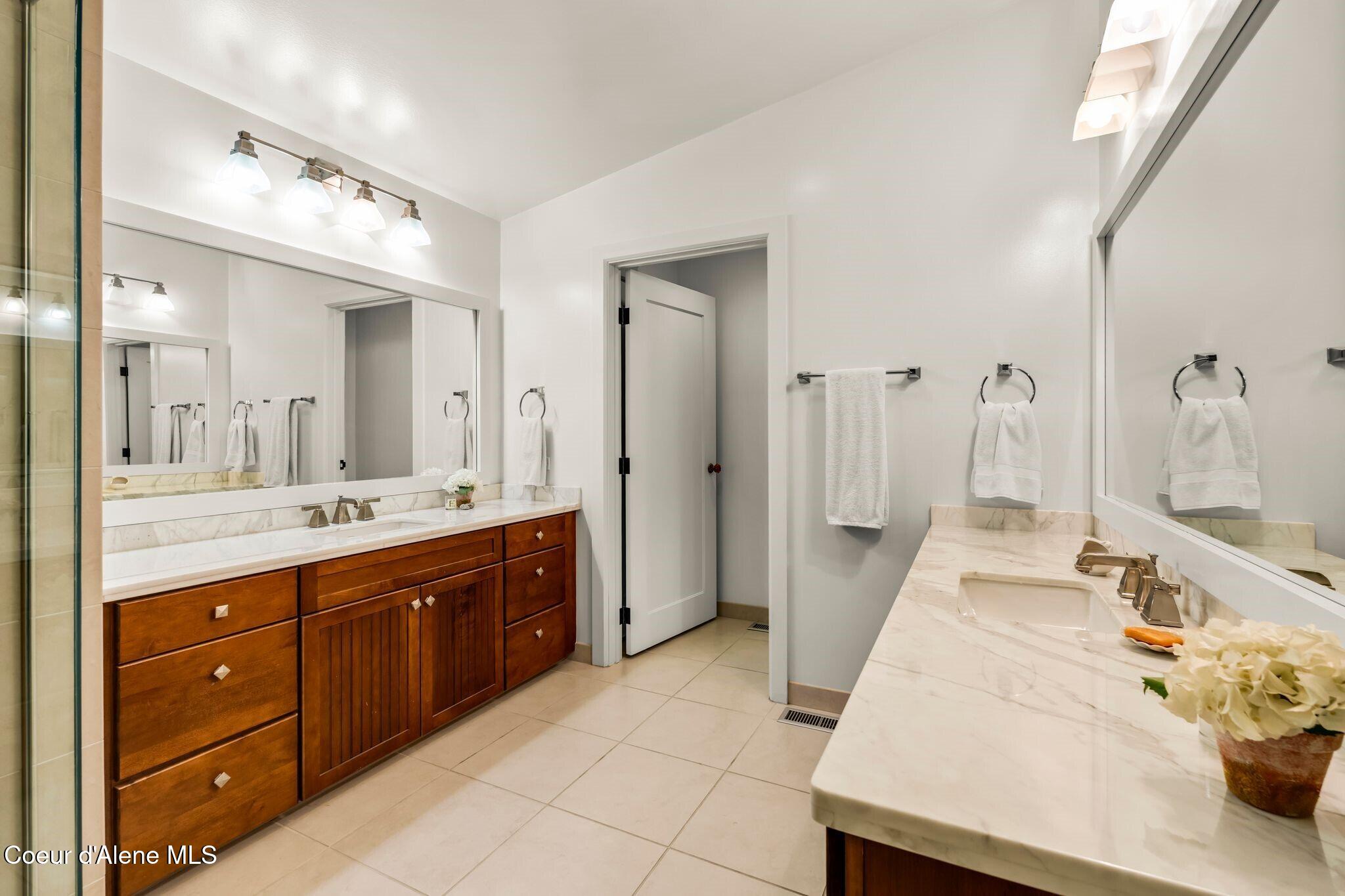 412 Sandpoint Avenue, Unit 332 Sandpoint, ID 83864 - Photo 39 of 60 Dual Vanities