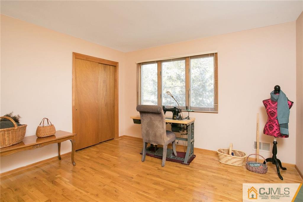 34 Benhardt Road Milltown, NJ 08850 - Photo 14 of 23 Gallery Image 14