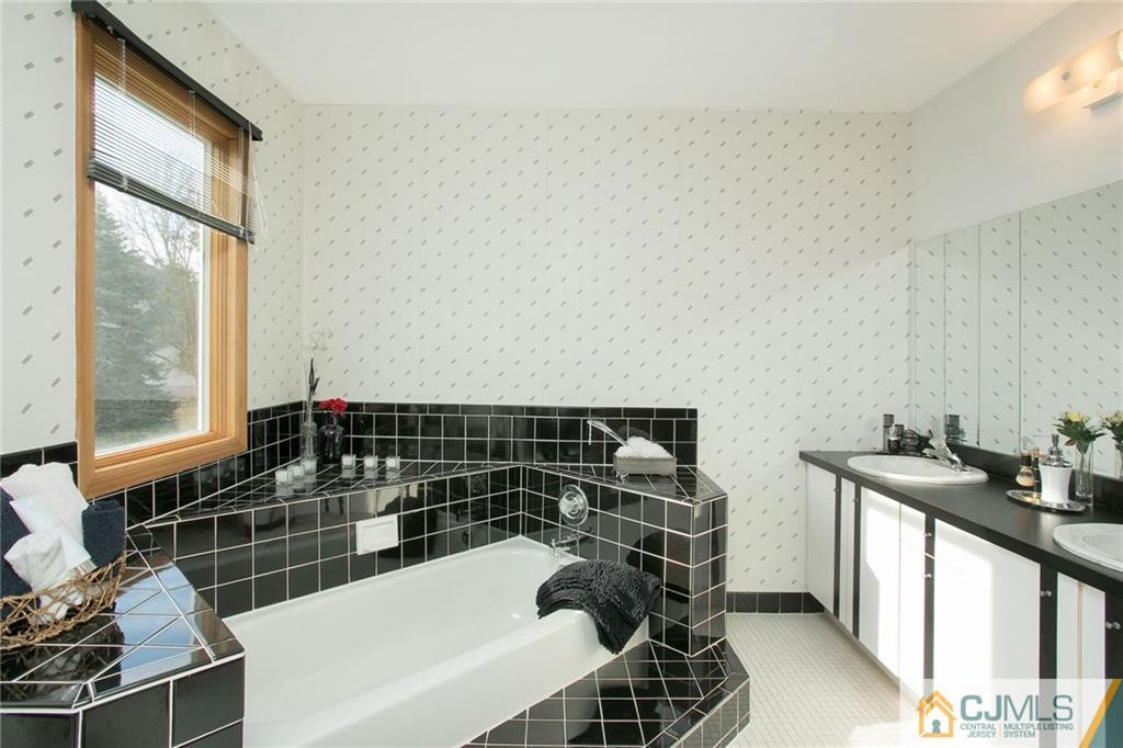 34 Benhardt Road Milltown, NJ 08850 - Photo 21 of 23 Gallery Image 21