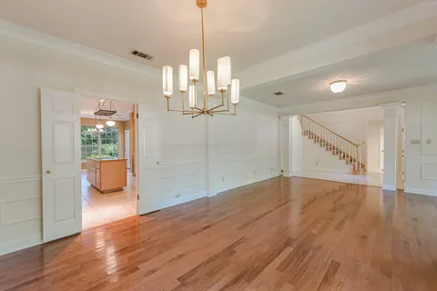 $1,100,000 | 7615 Yaupon Drive, Austin, TX 78759