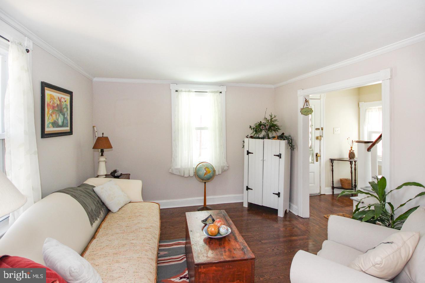 213 Bortondale Road Media, PA 19063 - Photo 4 of 31