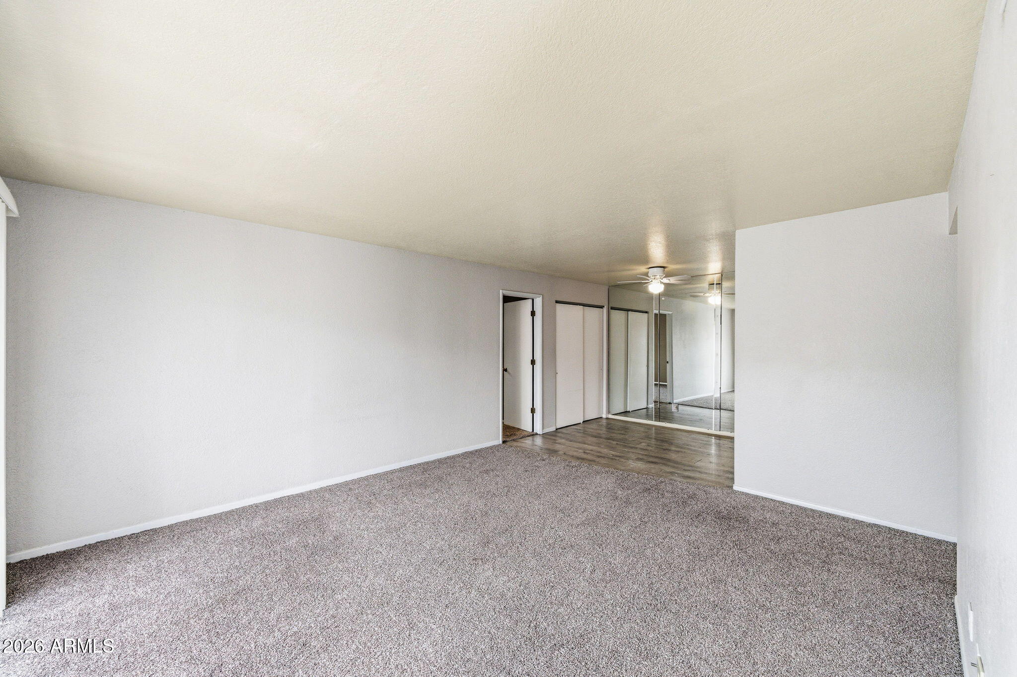 16635 North Cave Creek Road, Unit 215 Phoenix, AZ 85032 - Photo 5 of 27 Welcome In