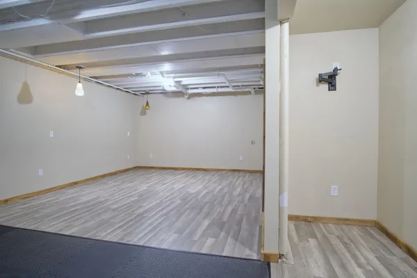 $395,500 | 409 Savannah Trail, Pardeeville, WI 53954