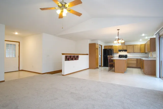 $395,500 | 409 Savannah Trail, Pardeeville, WI 53954