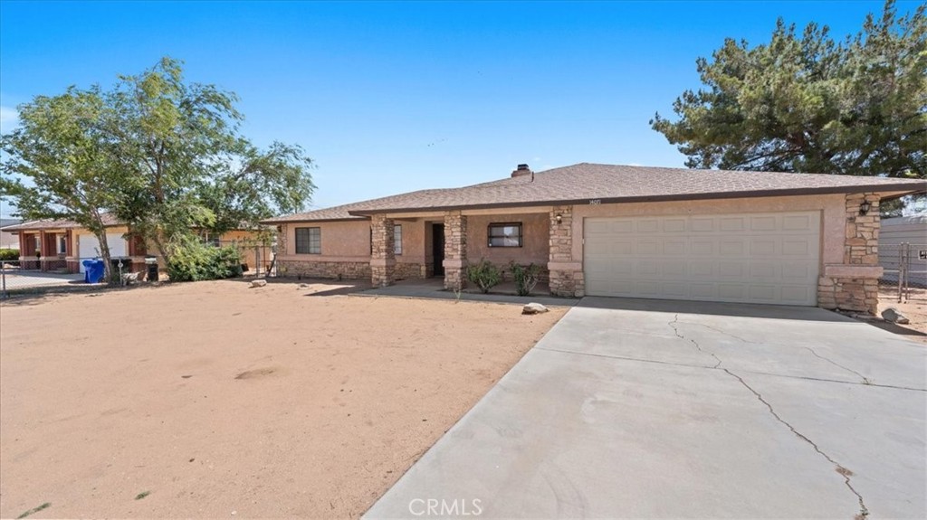 14071 Quinnault Road Apple Valley, CA 92307 - Photo 2 of 43