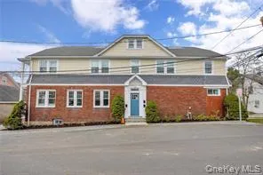 $3,300 | 14 A Avenue, Unit 2, Port Washington, NY 11050