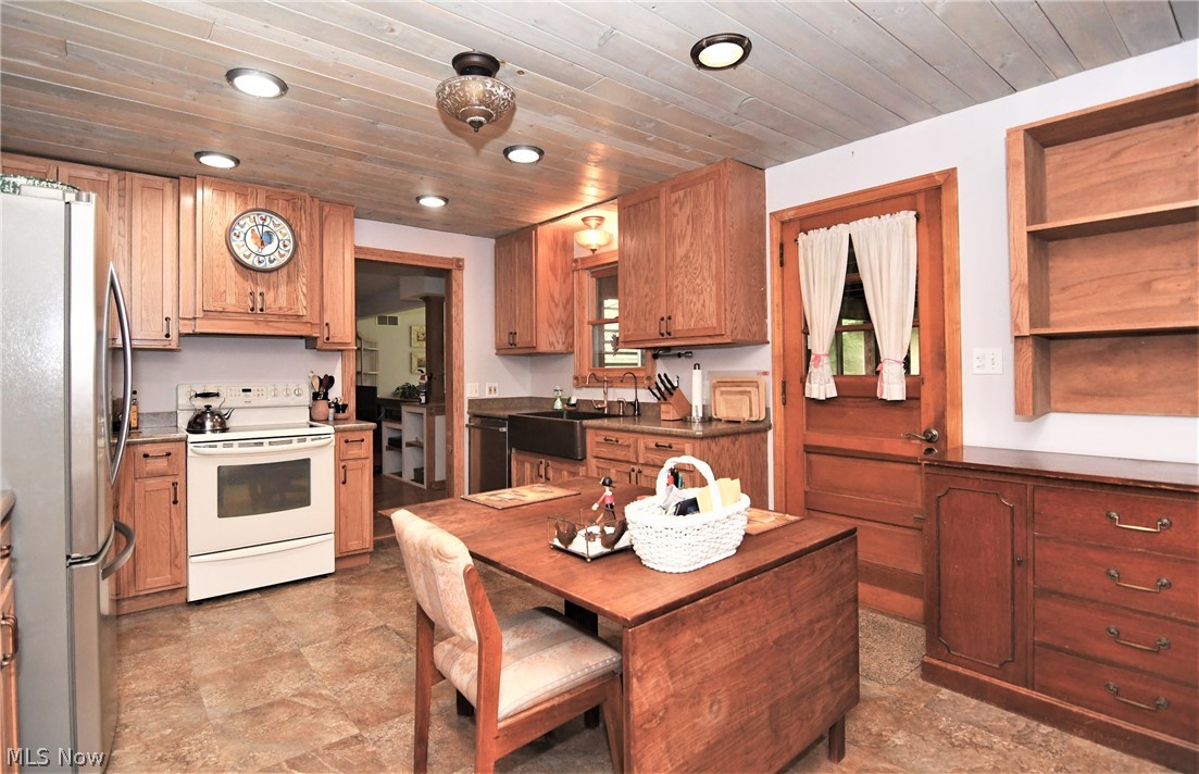 1167 Ridgewood Road Medina, OH 44256 - Photo 7 of 20