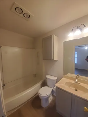 $1,495 | 6909 Hyland Circle, Unit A, Austin, TX 78744