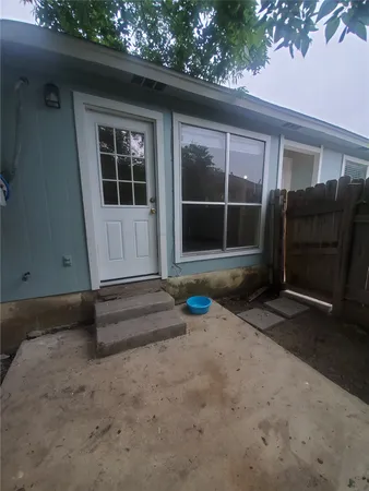 $1,495 | 6909 Hyland Circle, Unit A, Austin, TX 78744