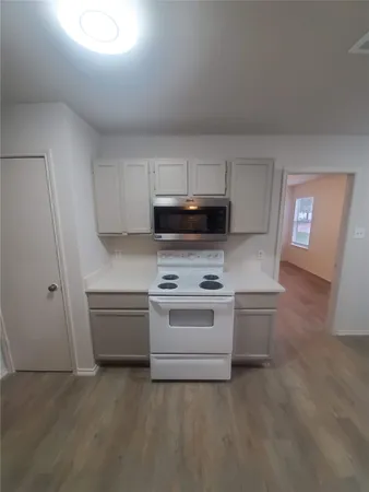 $1,495 | 6909 Hyland Circle, Unit A, Austin, TX 78744