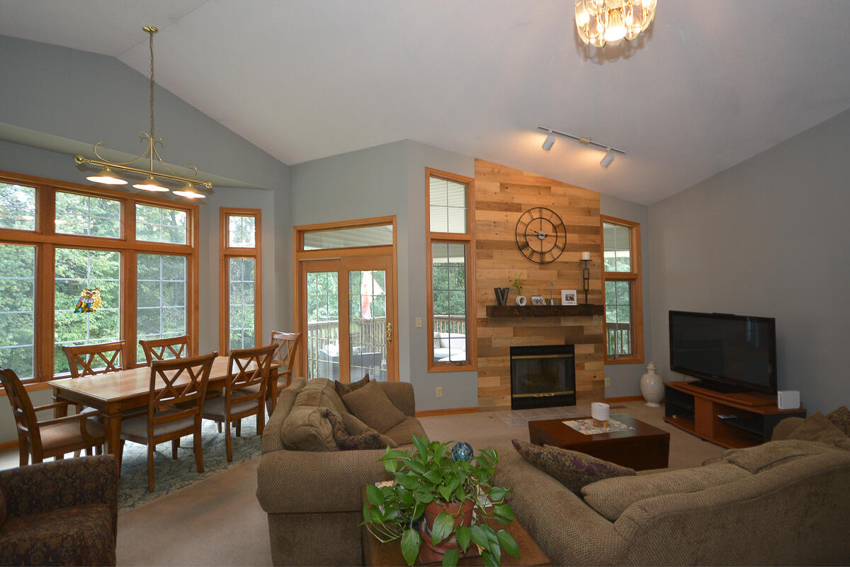 2940 East Baseline Road Plainwell, MI 49080 - Photo 5 of 39 2940eBaseline_03