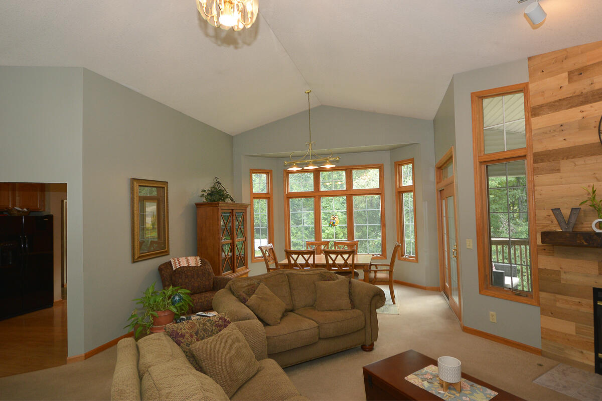 2940 East Baseline Road Plainwell, MI 49080 - Photo 6 of 39 2940eBaseline_04