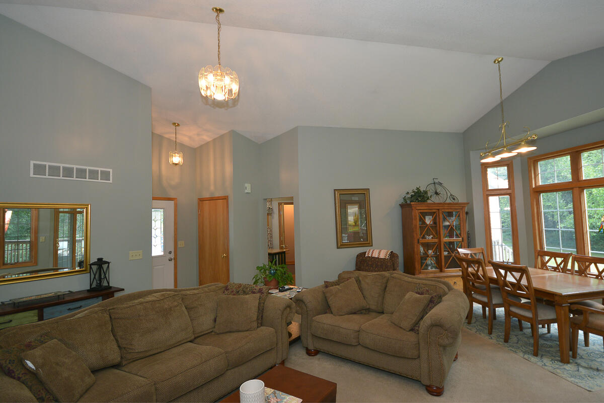 2940 East Baseline Road Plainwell, MI 49080 - Photo 9 of 39 2940eBaseline_07