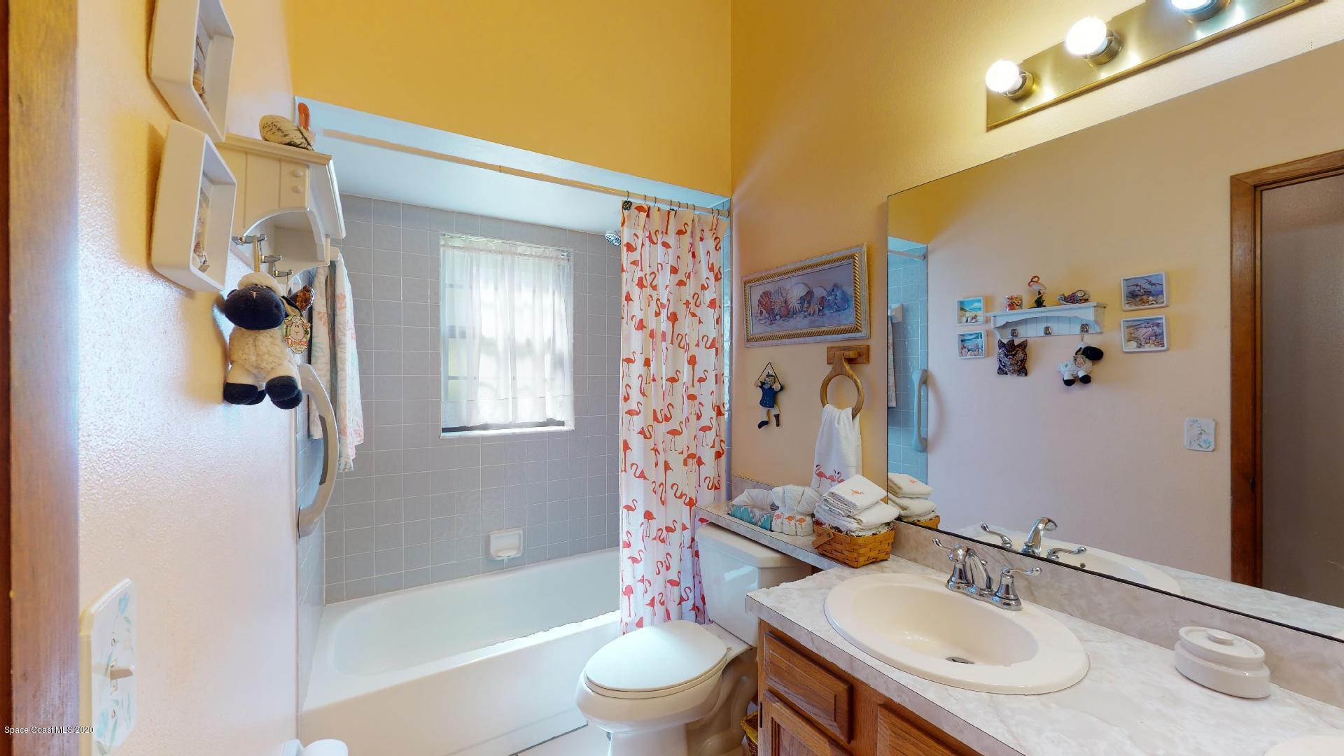 1865 Longleaf Road Cocoa, FL 32926 - Photo 16 of 20 guest bath