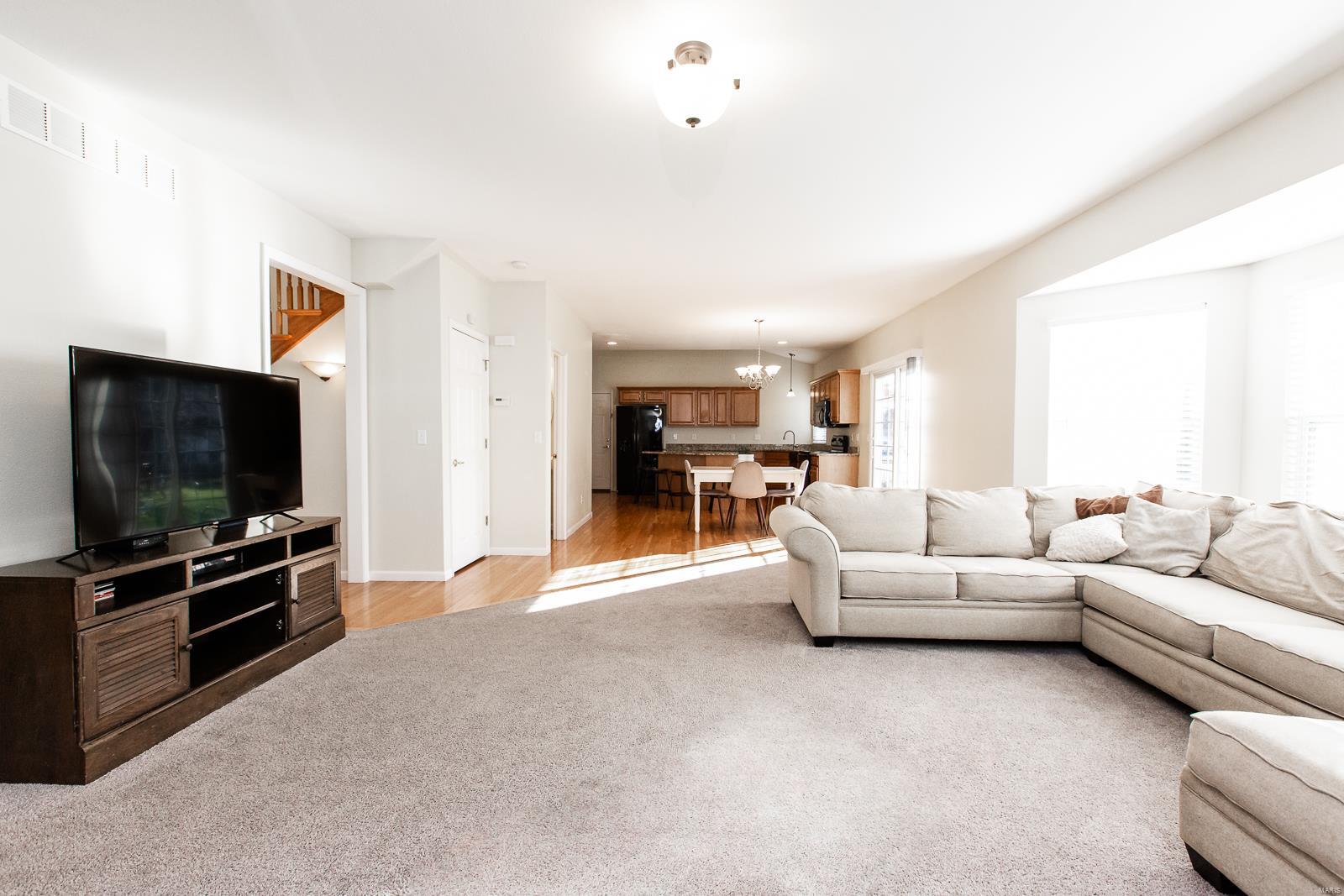 805 Greystone Place O'Fallon, IL 62269 - Photo 13 of 39