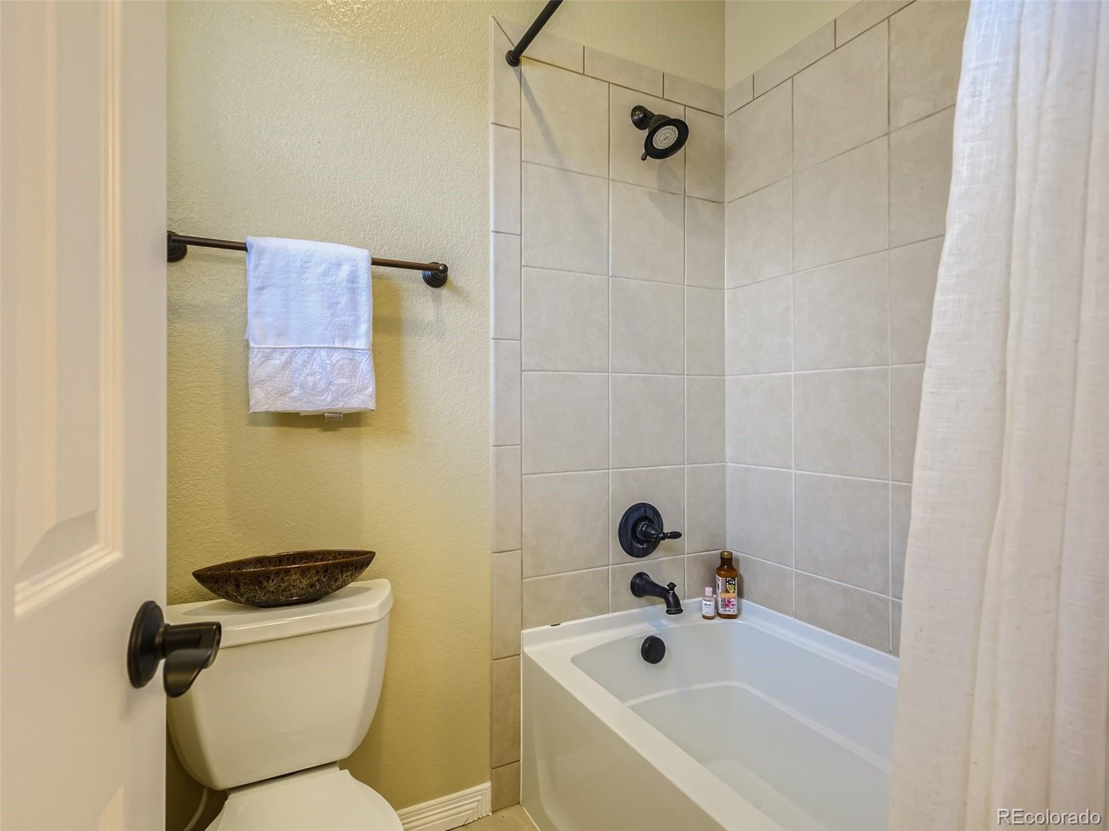 10953 Ashurst Way Highlands Ranch, CO 80130 - Photo 15 of 35