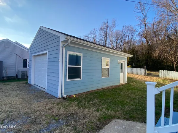 $234,000 | 427 Juniper Street, Greeneville, TN 37745