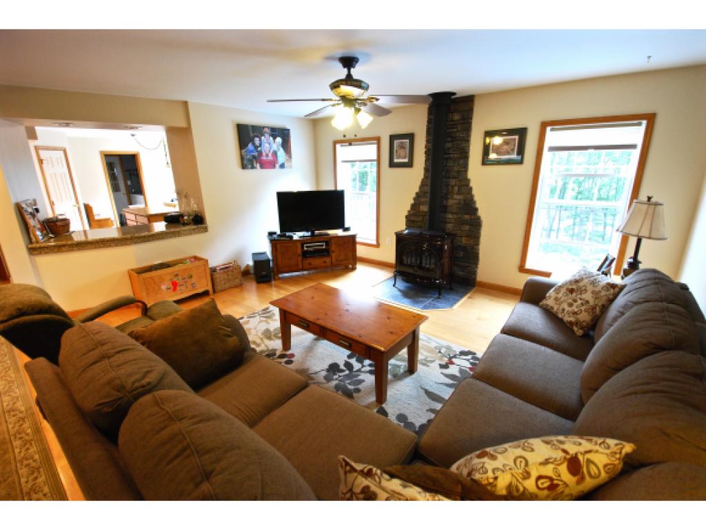 335 Jenny Davis Road Waterbury, VT 05676 - Photo 11 of 31 Gallery Image 11