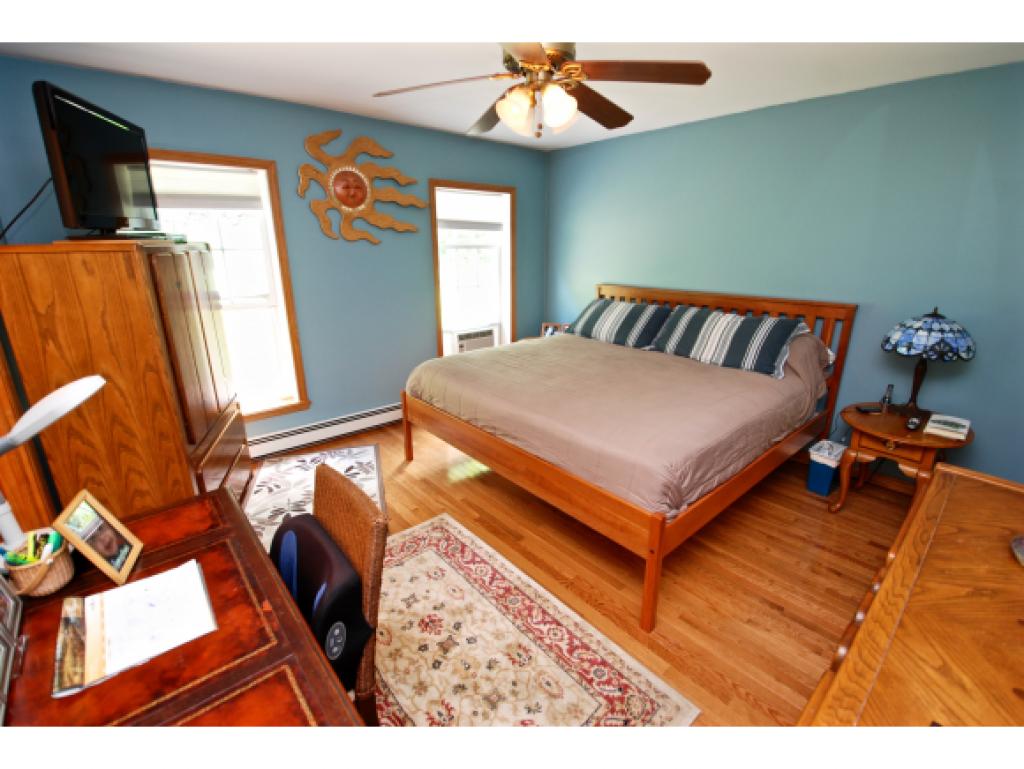 335 Jenny Davis Road Waterbury, VT 05676 - Photo 16 of 31 Gallery Image 16