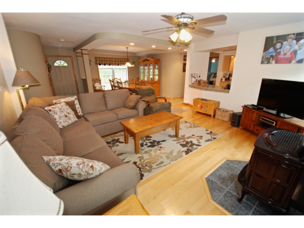 335 Jenny Davis Road Waterbury, VT 05676 - Photo 9 of 31 Gallery Image 9