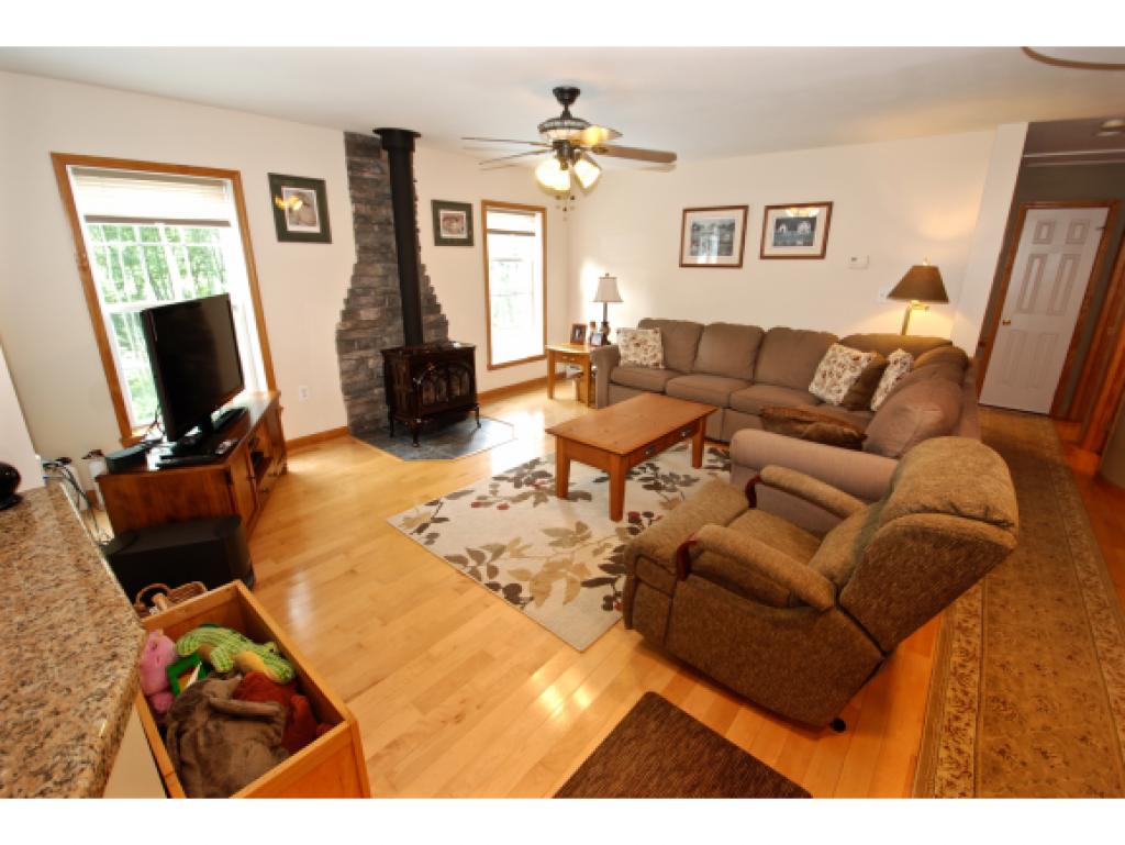 335 Jenny Davis Road Waterbury, VT 05676 - Photo 10 of 31 Gallery Image 10