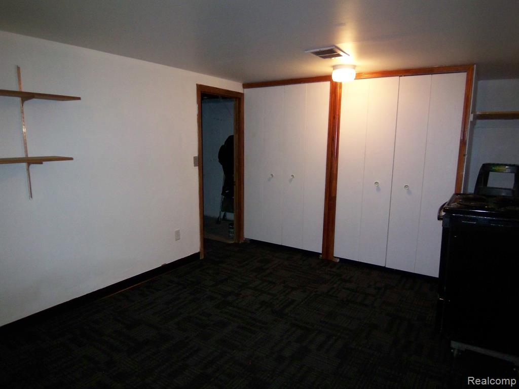 17988 Martin Road Roseville, MI 48066 - Photo 26 of 36 Gallery Image 26