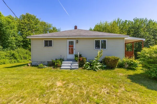 $459,000 | 15 Ross Road, Kennebunk, ME 04043