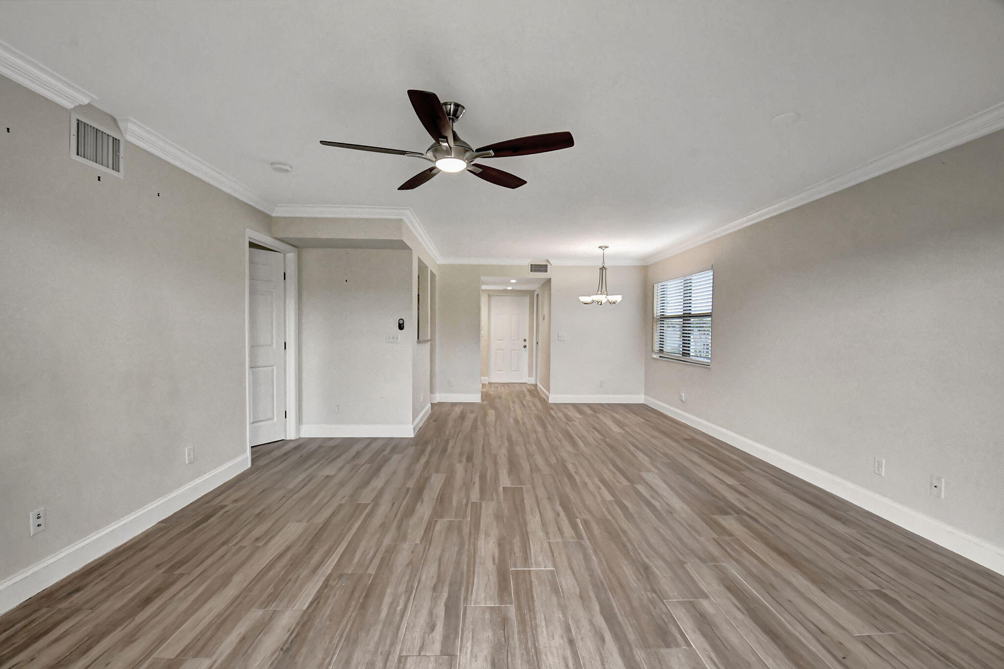 73 Capri B, Unit 73 Delray Beach, FL 33484 - Photo 38 of 93 Living Room