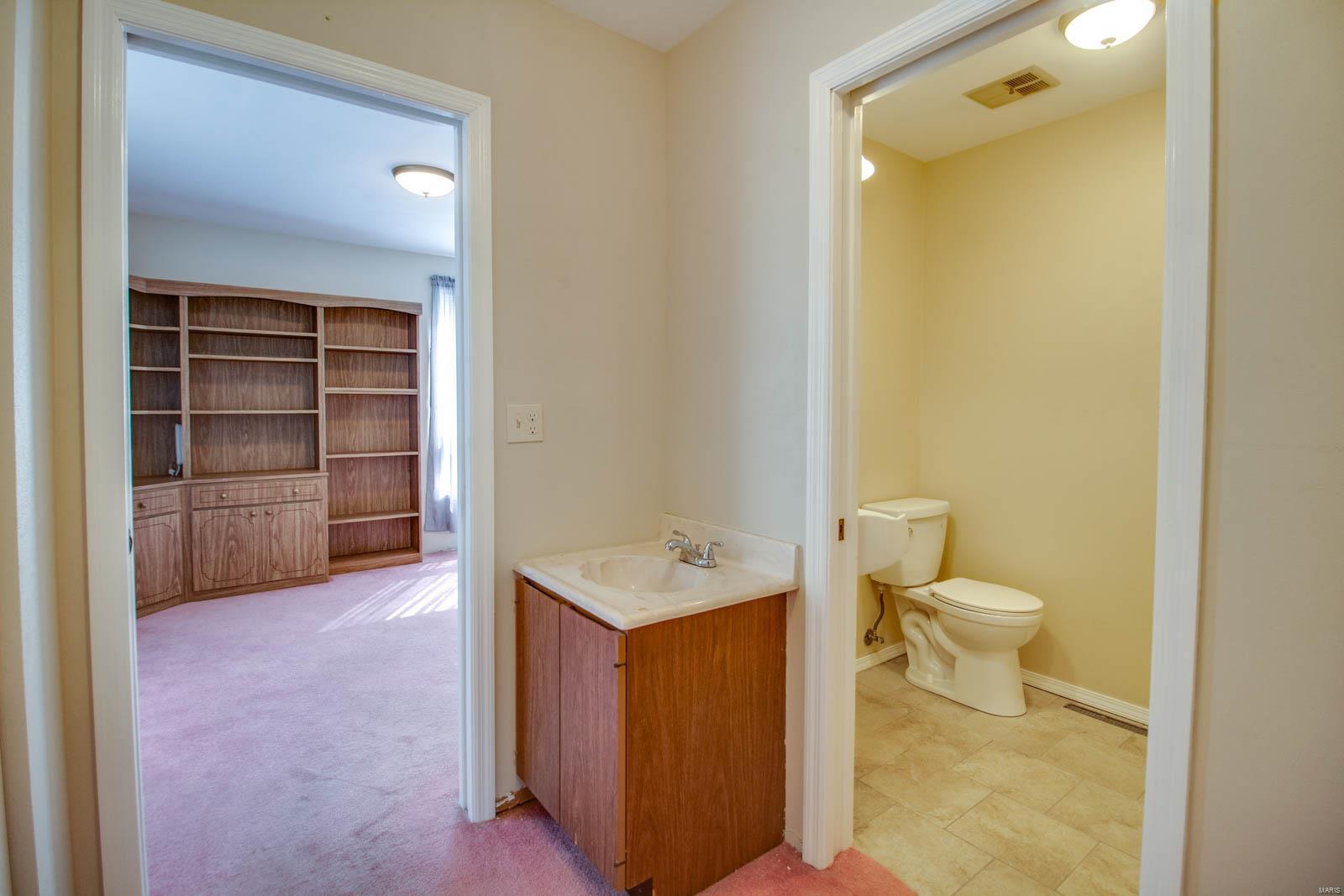 2611 Seiler Road Alton, IL 62002 - Photo 20 of 46