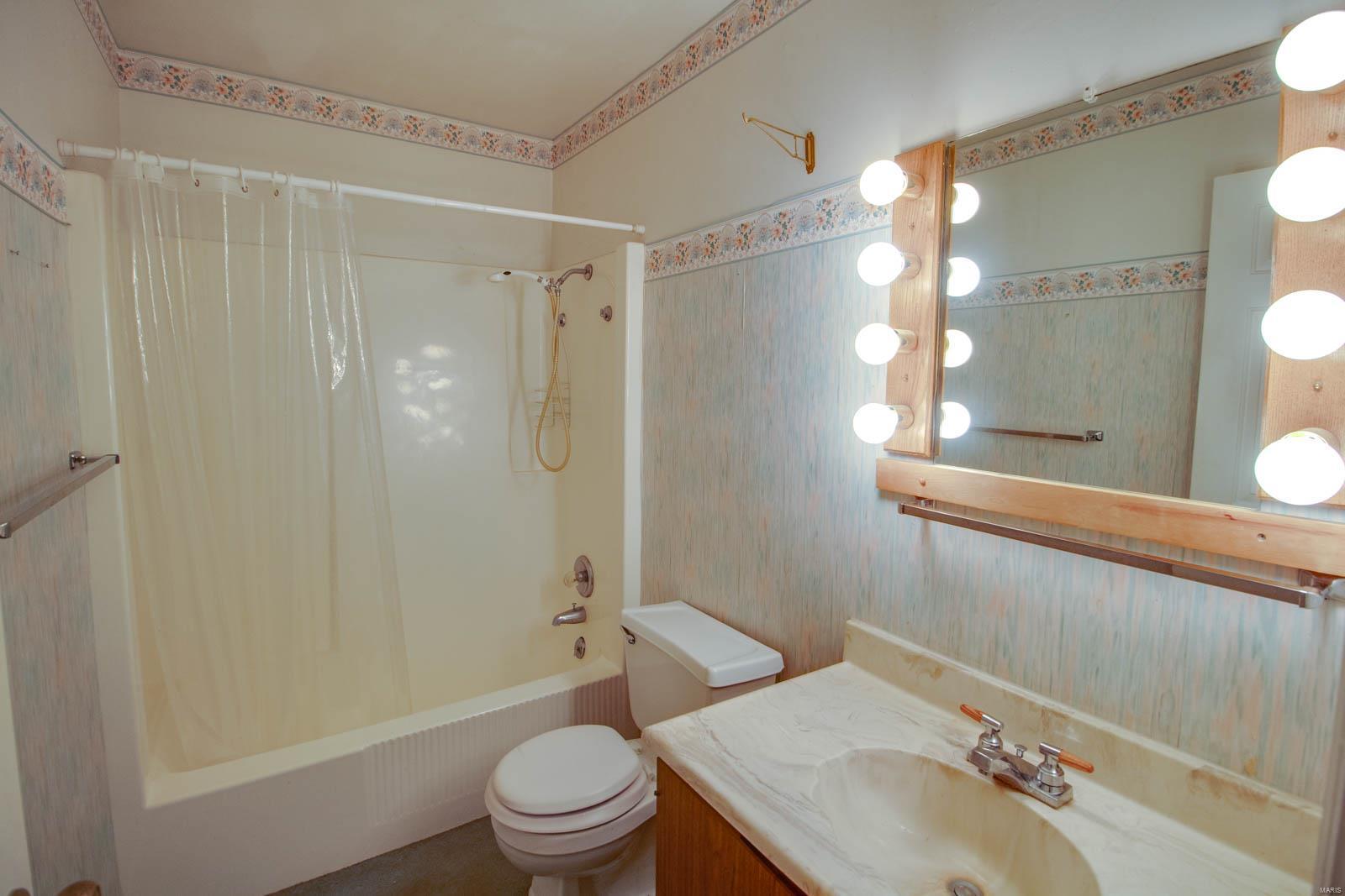 2611 Seiler Road Alton, IL 62002 - Photo 26 of 46