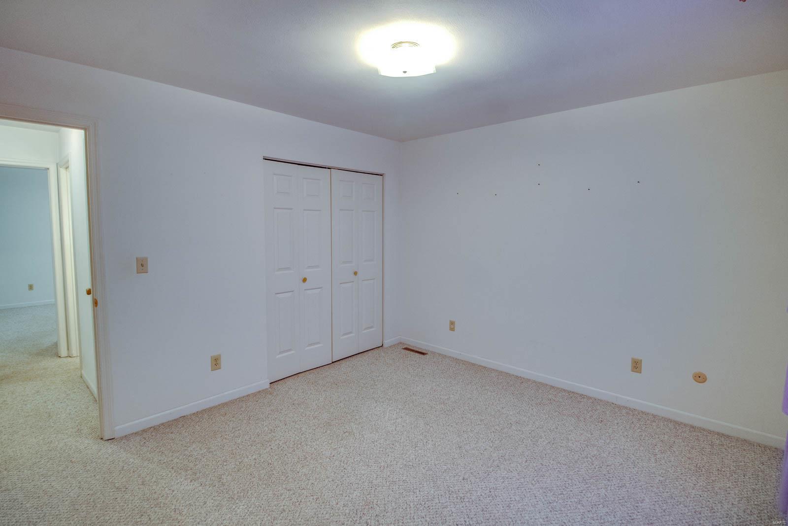 2611 Seiler Road Alton, IL 62002 - Photo 28 of 46