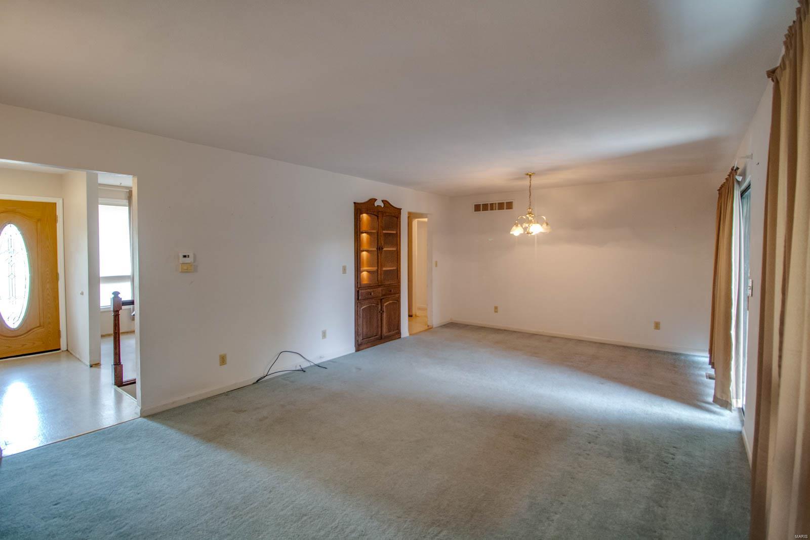 2611 Seiler Road Alton, IL 62002 - Photo 9 of 46