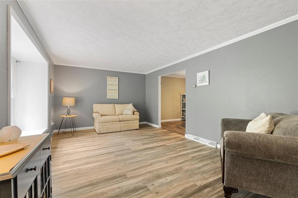 258 Thompsonville Road McMurray, PA 15317 - Photo 5 of 41 Gallery Image 5