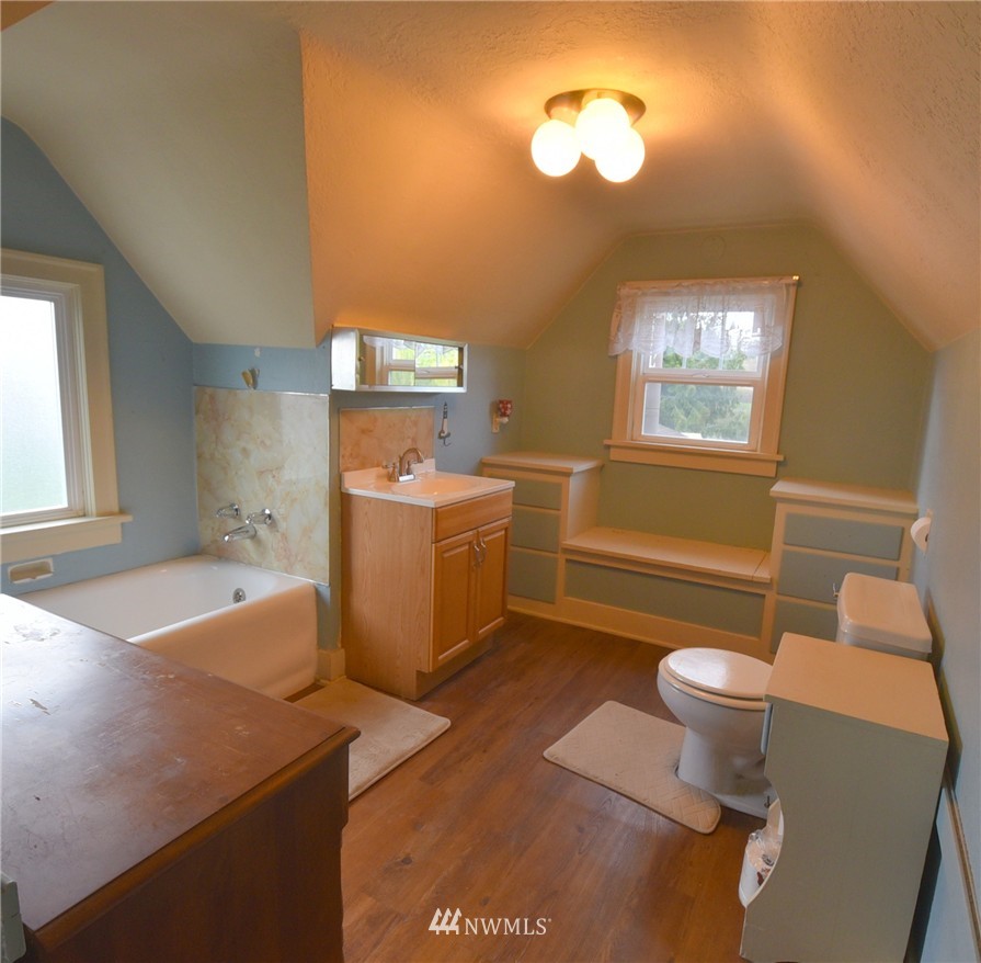 2636 McLeod Road Bellingham, WA 98225 - Photo 10 of 13 Gallery Image 10