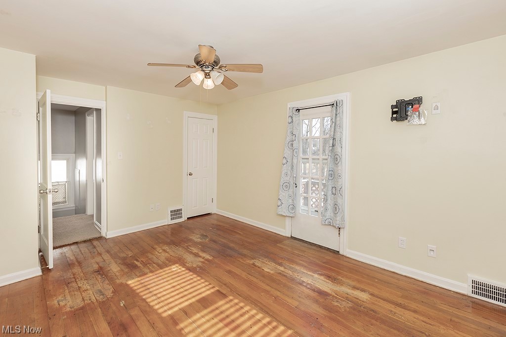1435 Evanston Road Cleveland, OH 44124 - Photo 23 of 44