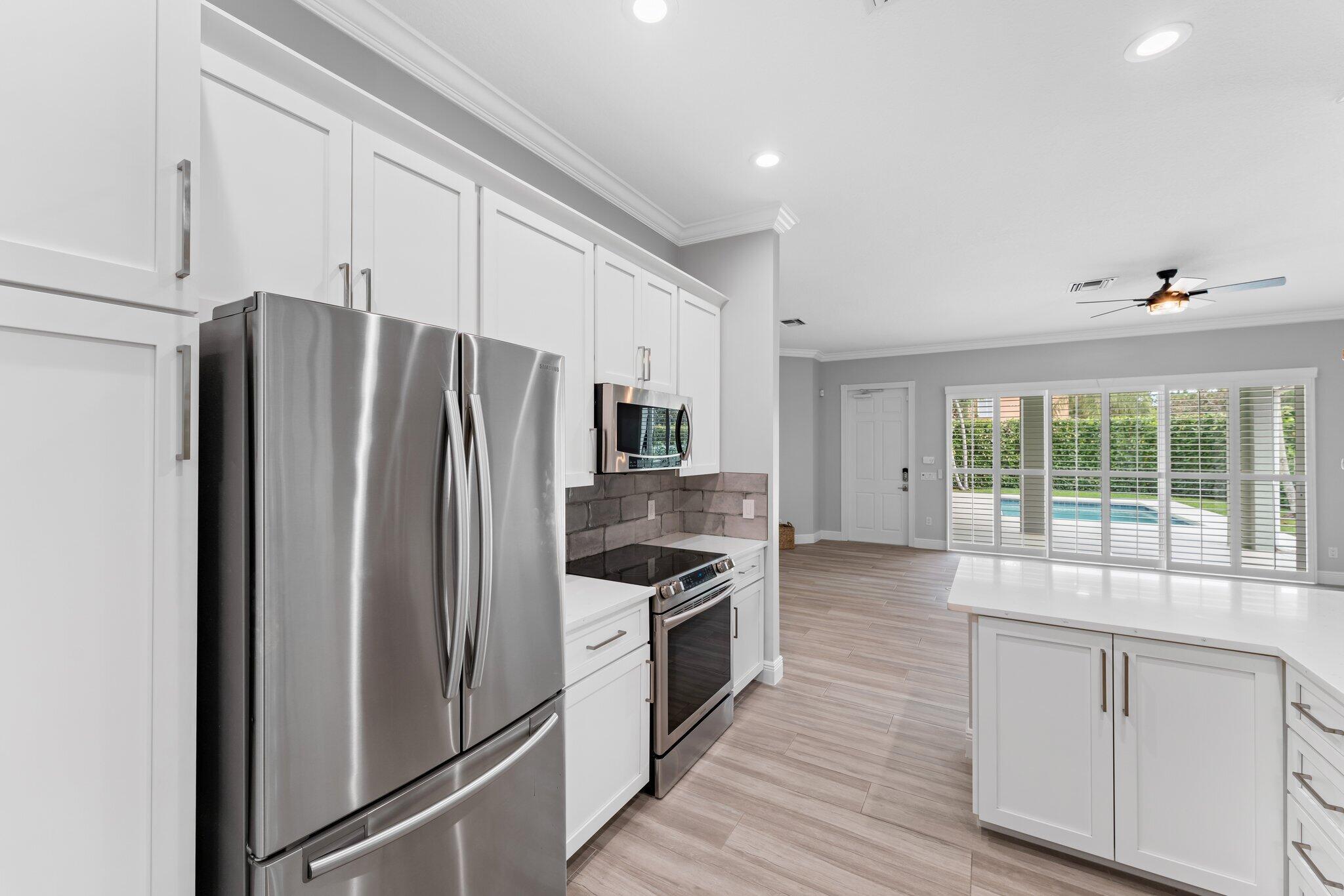 243 Caravelle Drive Jupiter, FL 33458 - Photo 17 of 100 035-243CaravelleDr-Jupiter-FL-SMALL