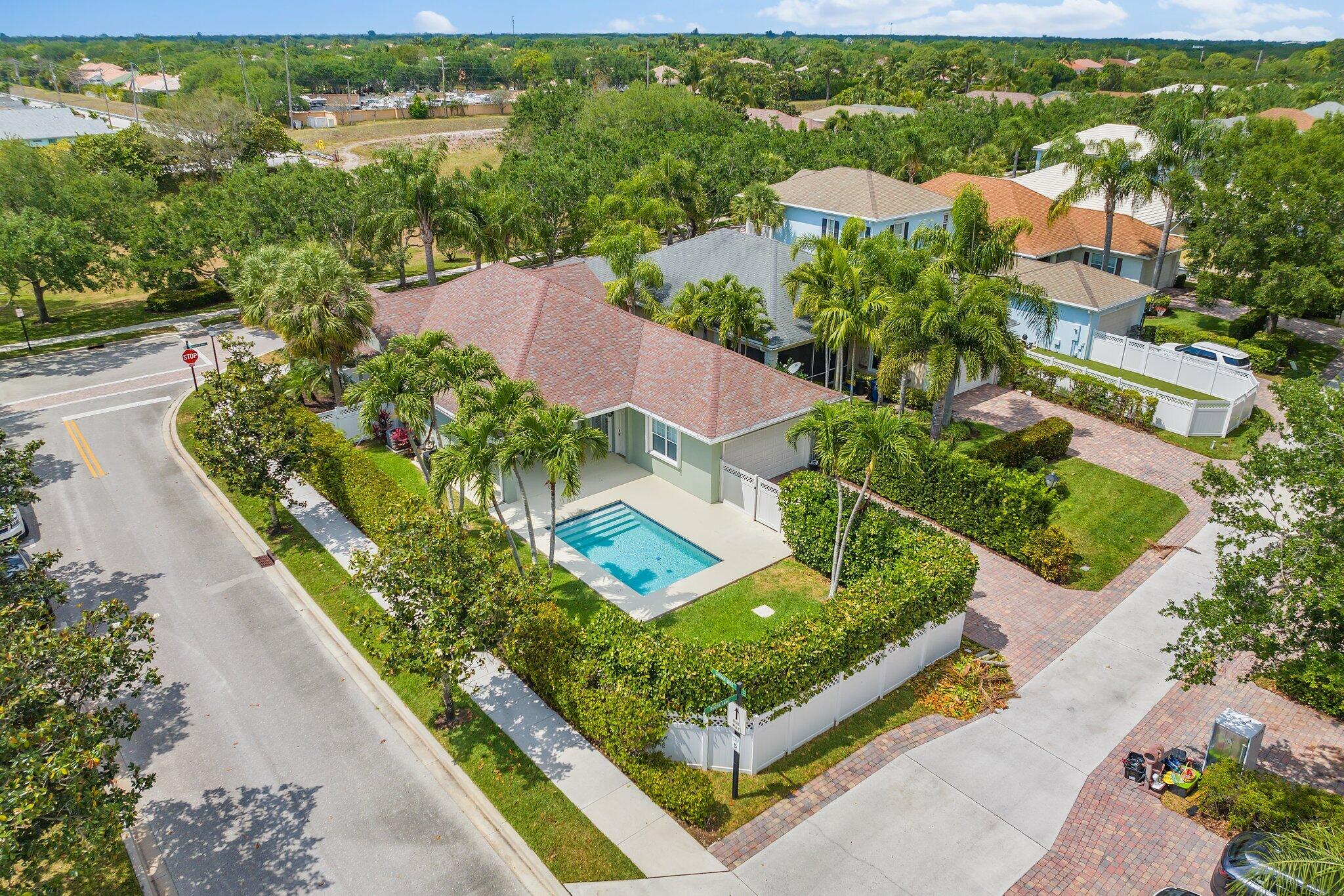 243 Caravelle Drive Jupiter, FL 33458 - Photo 4 of 100 007-243CaravelleDr-Jupiter-FL-SMALL