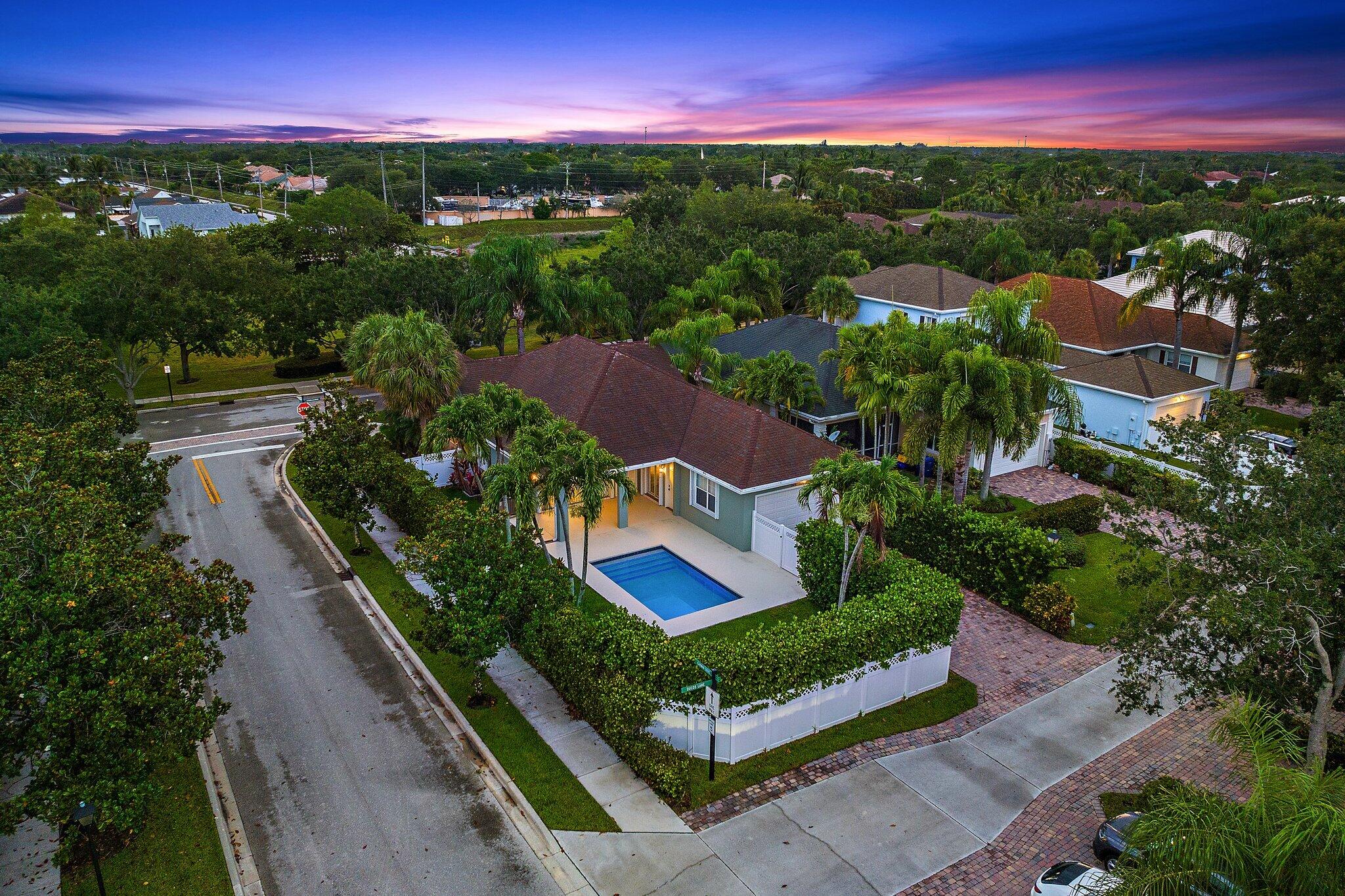 243 Caravelle Drive Jupiter, FL 33458 - Photo 63 of 100 013-243CaravelleDr-Jupiter-FL-33458-SMAL