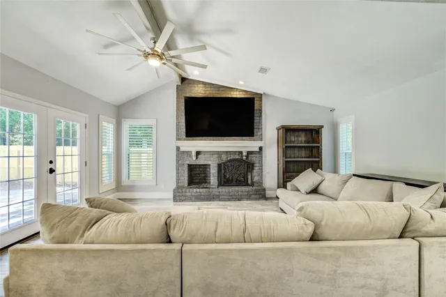 $569,900 | 1904 Nursery Road, The Woodlands, TX 77380