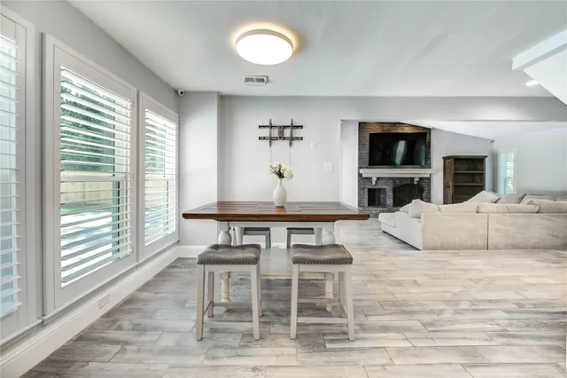 $569,900 | 1904 Nursery Road, The Woodlands, TX 77380