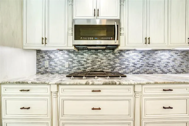 $569,900 | 1904 Nursery Road, The Woodlands, TX 77380