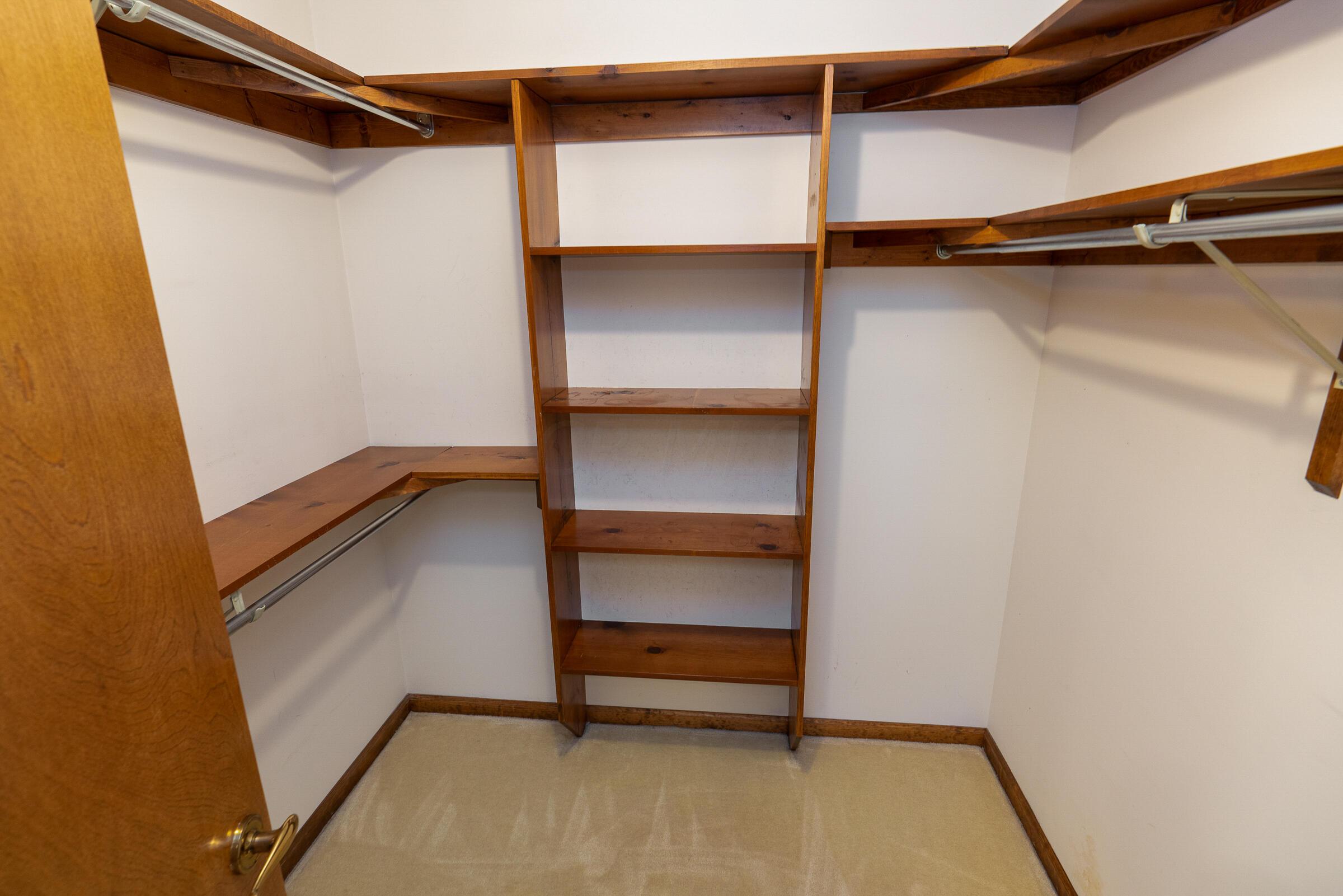 4330 Reed Road Columbus, OH 43220 - Photo 17 of 28 Gallery Image 17