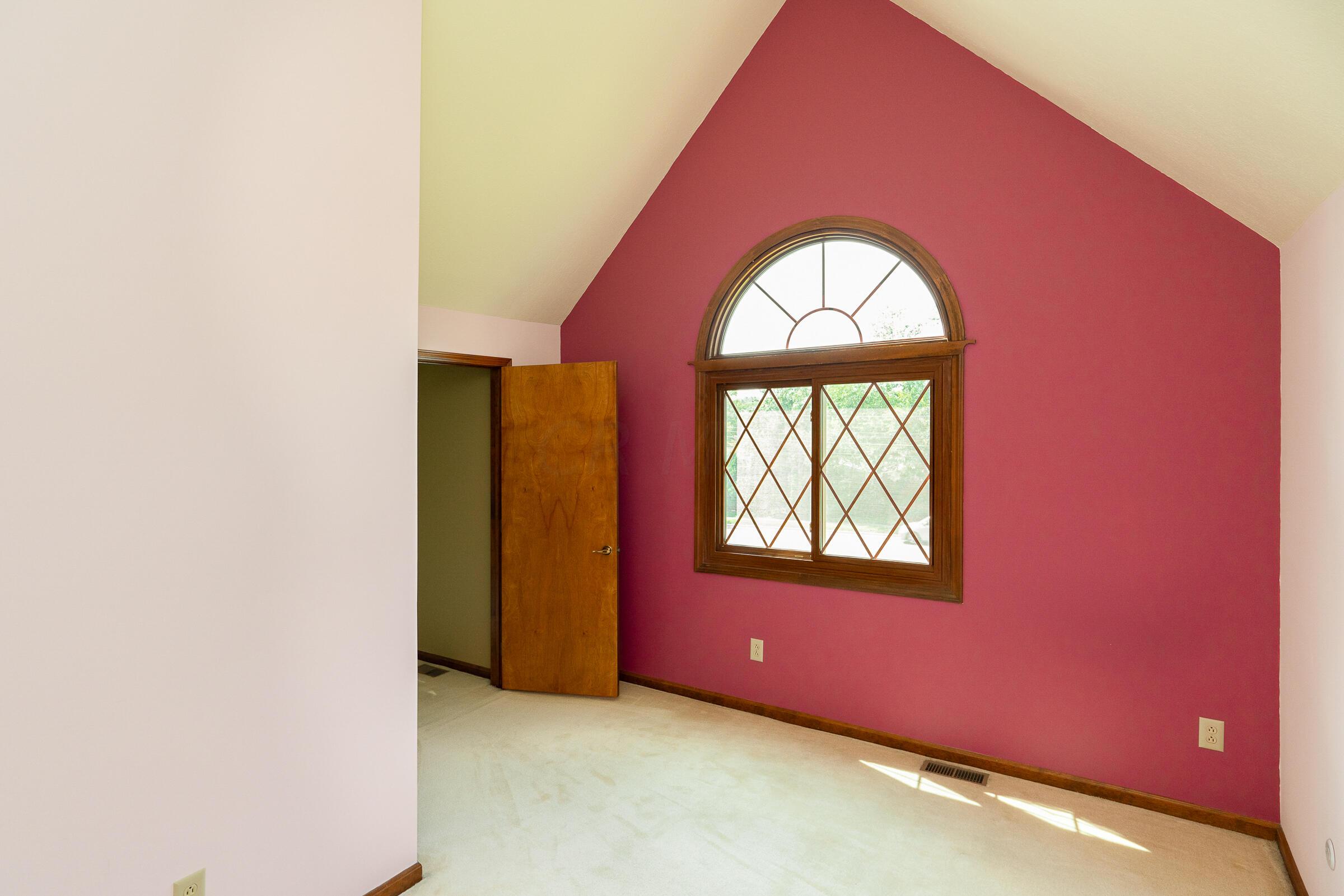 4330 Reed Road Columbus, OH 43220 - Photo 20 of 28 Gallery Image 20