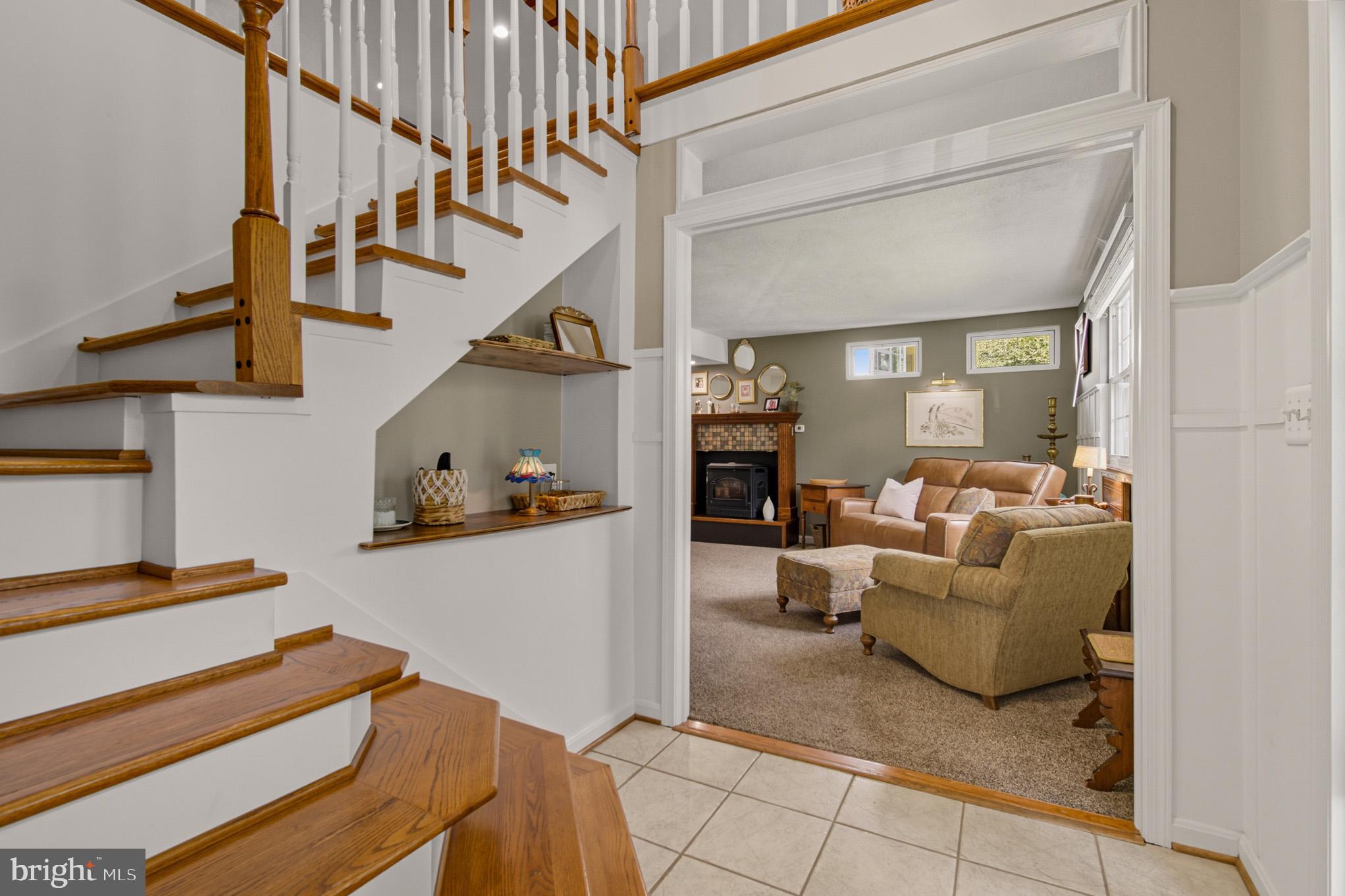 1155 Claire Road Crownsville, MD 21032 - Photo 7 of 69 Main level entry way