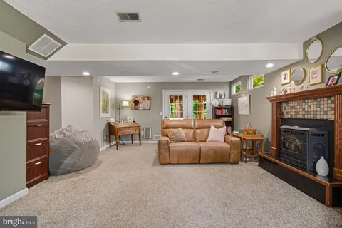 $675,000 | 1155 Claire Road, Crownsville, MD 21032