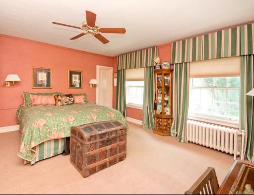 50 Locust Road Winnetka, IL 60093 - Photo 12 of 16 Gallery Image 12