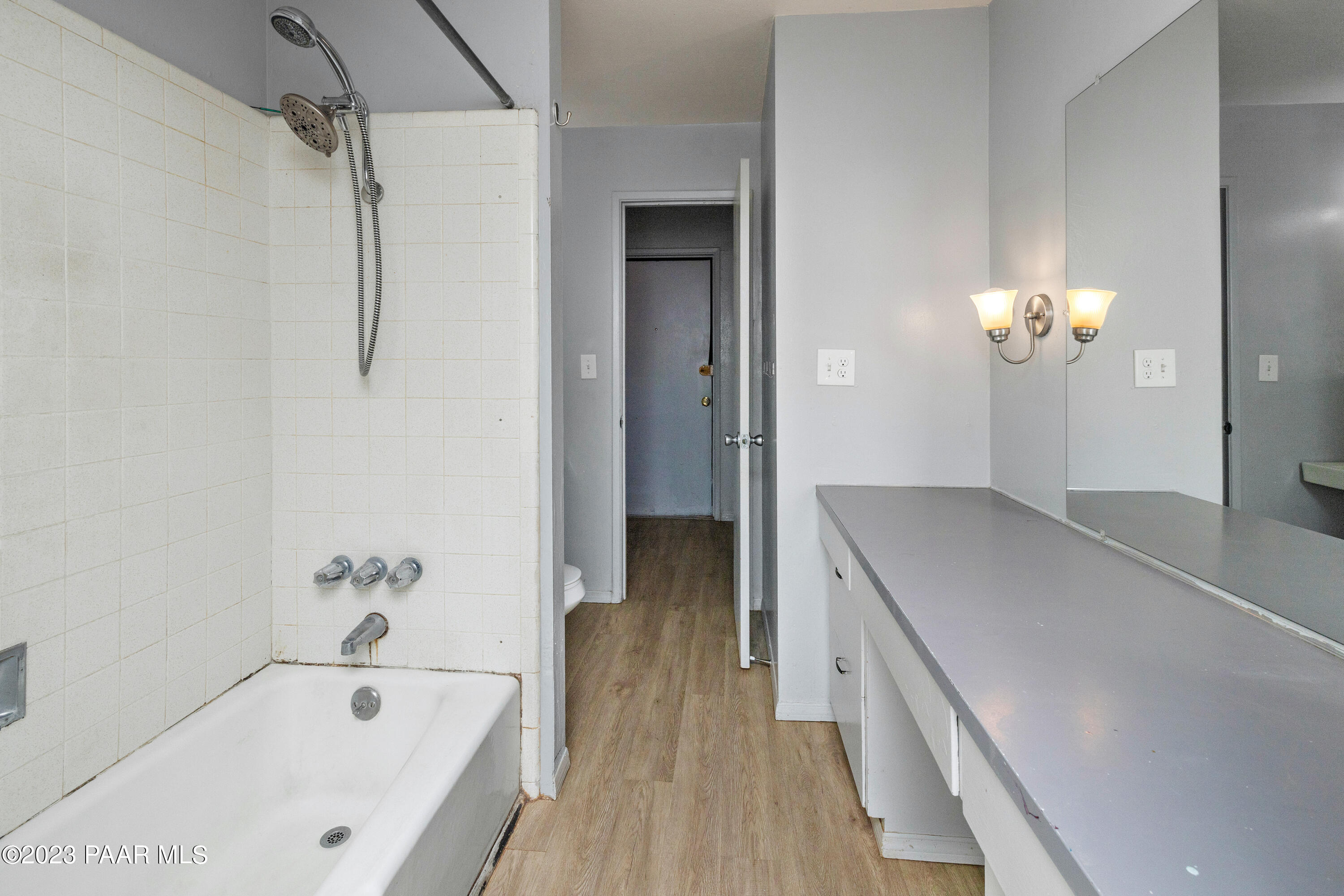 2180 Thumb Butte Road Prescott, AZ 86305 - Photo 16 of 26 016_Bathroom