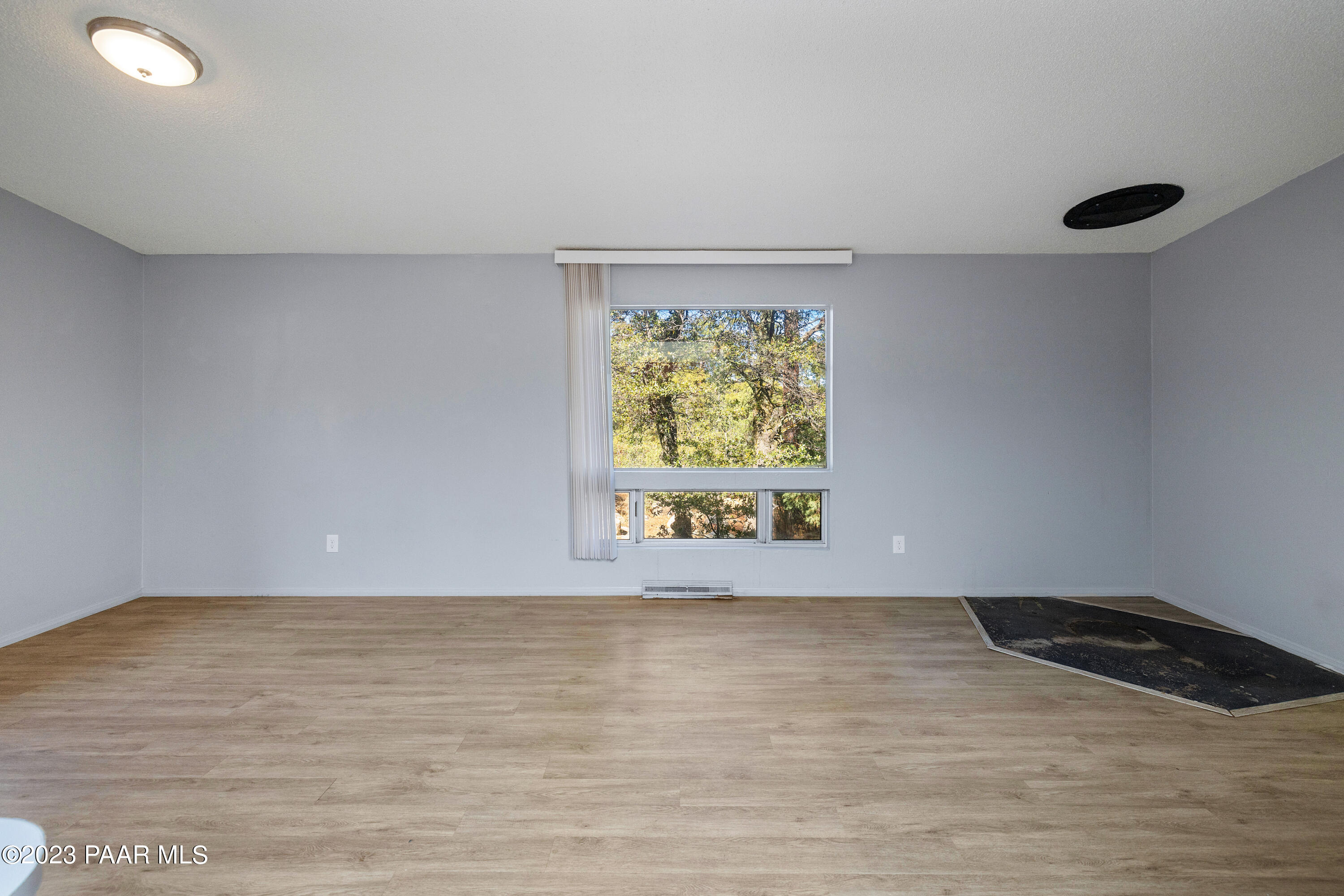 2180 Thumb Butte Road Prescott, AZ 86305 - Photo 10 of 26 010_Family Room