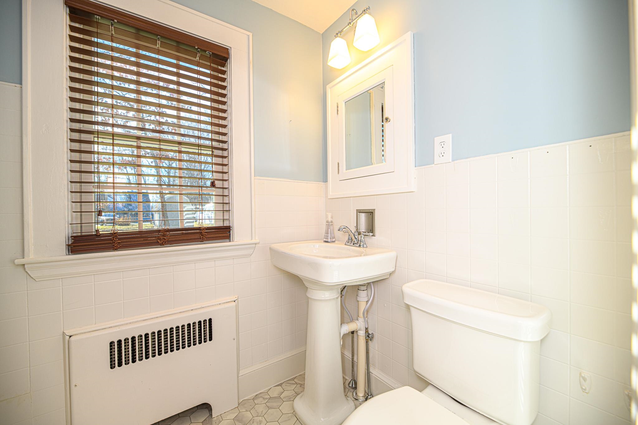 2 Whitley Road Exeter, NH 03833 - Photo 11 of 37